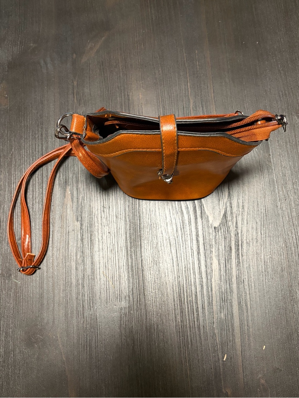 Light Brown Leather crossbody Purse - Picture 4 of 9